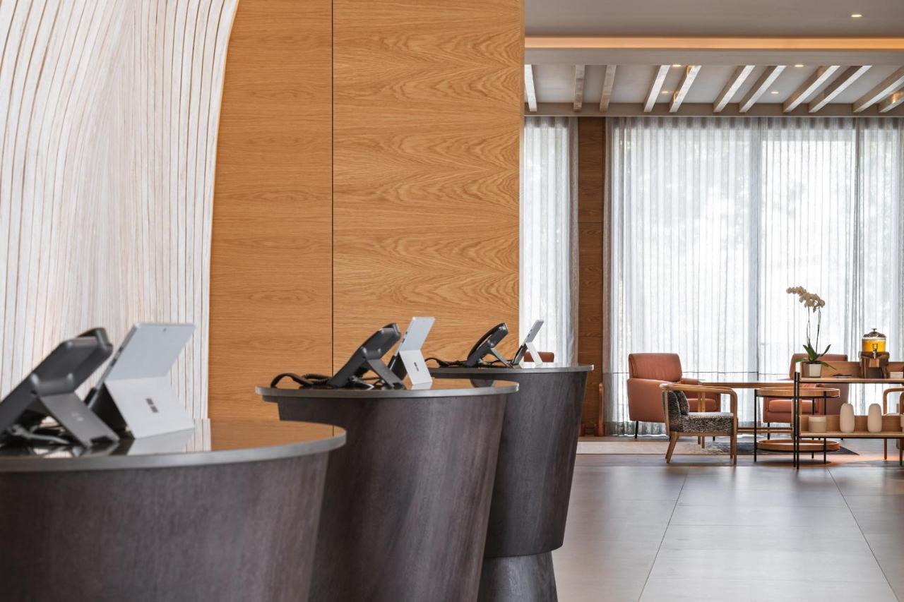 Отель Hyatt Regency Лиссабон Экстерьер фото